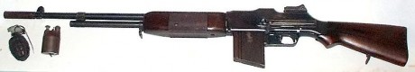 Hace unos días encontré por casualidad en una web extranjera un arma a la venta que hacía muchos años 10