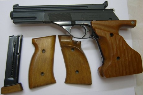 Hola,he abierto este hilo para que todos aquellos que tengais armas Españolas,podais lucirlas aqui con 10