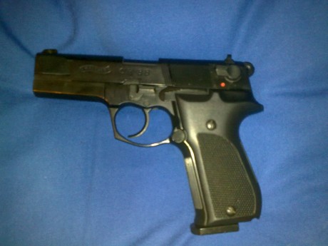   Hola compañer@s!

Como con otras armas de marcas y tipos reconocidos se viene haciendo, abro este hilo 32