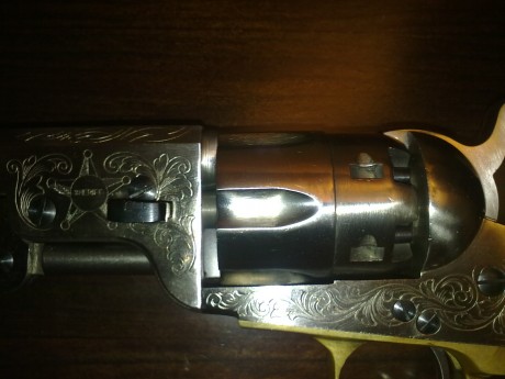 BUENAS compañero que opinion te neis de los colt de uberti en general,. yo tengo un remington y meparece 122