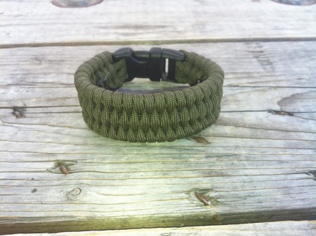 Pulseras de paracord con cierres de plástico de momento negro o coyote brown.
precio de las grandes Ranger 11
