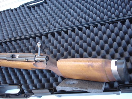 Buenas tardes,

carabina walther sportwaffabrik - carl walther ULM / Do
cal. 22L  FB  -  69 (de cañón 02