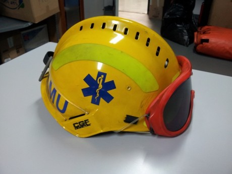 pues eso , estoy interesado en comprar este casco :gallet f2 extrem (el modelo ventilado ) . 71