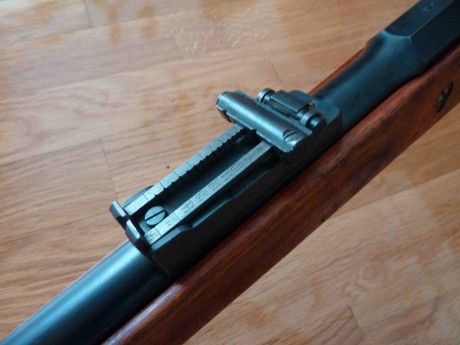 Hola a todos

Os presento el último rifle incorporado a mi colección.  Se trata de un Rolling Block de 11