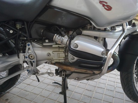 Buenas vendo una bmw 1150 gs es del año 2001 lleva puños con calefacción, abs, suspensión regulable, tres 22
