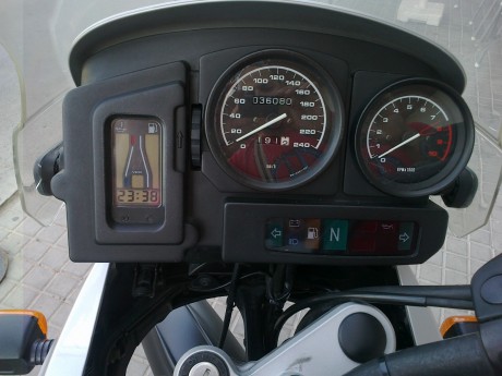 Buenas vendo una bmw 1150 gs es del año 2001 lleva puños con calefacción, abs, suspensión regulable, tres 31