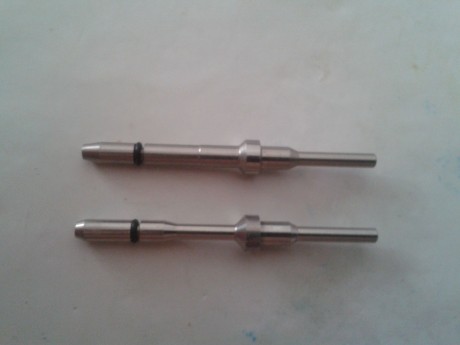 Hola compañeros,
hace poco compré en este foro una aguja para mi at-44 entendiendo que era una aguja fina 40