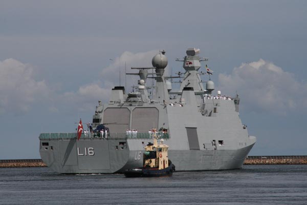 He leído la noticia en INFODEFENSA, que el ministerio de defensa está estudiando la posible construcción 30