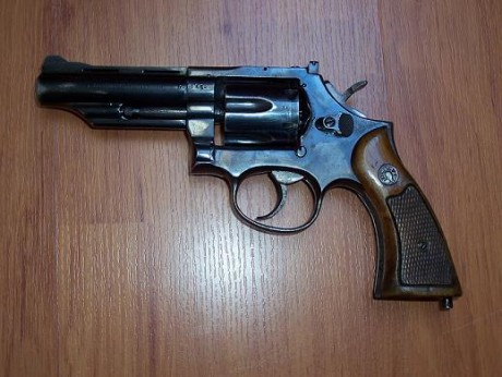 Un compañero me ha dejado un Martial para adecentar, es de subasta y posiblemente de una compañía de seguridad 01