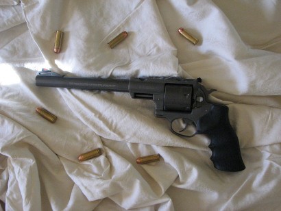 Ya estoy con la paranoia, y es que tengo dos revolveres, un Astra 44 Magnum y un Ruger GP 100 del 357 140