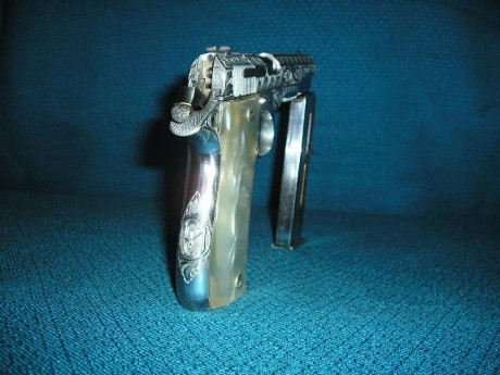 Hola a todos. Un amigo tiene un "juguete" precioso. Se trata de una STAR S SUPER BURILADA y 132