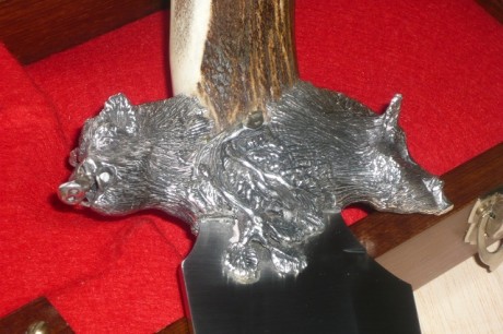 hola buenas,aqui os presento un cuchillo de la casa muela.es el muela macareno,es un cuchillo de remate 00