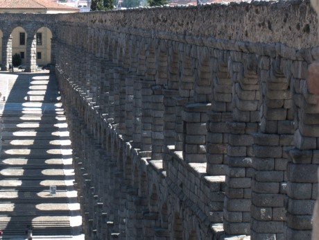 Unas afotos de algo de lo que nos dejaron los ingenieros romanos en Mérida. 40