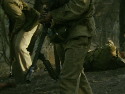 Compañeros,

En vista de las ganas de algunos (Elcafe, Wilcow, Vrakk, etc) por adivinar armas de películas 130