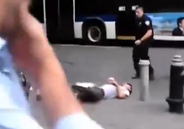 El otro dia vi este video

https://www.youtube.com/watch?v=2MPm-3pxKXo

En el unos policias intentan atender 52