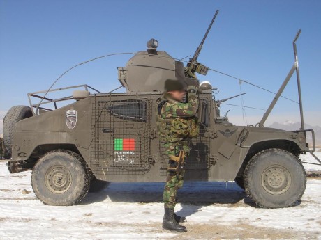... en el desierto y donde queramos?

Las carencias o deficiencias del 5,56x45 mm son claras, ya era hora, 121