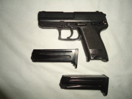 VENDO PISTOLA HK USP COMPACT 9MM. ESTADO IMPECABLE. PRECIO 350 EUROS. 00