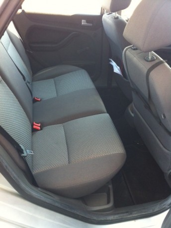 Pongo en venta mi turismo marca FORD, modelo FOCUS.

Motor: 1.8 TDCi
115 cv.
Año 2007
5 puertas
Cambio 10