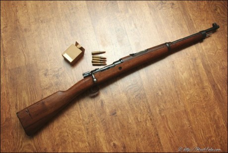 Hace unos días encontré por casualidad en una web extranjera un arma a la venta que hacía muchos años 60