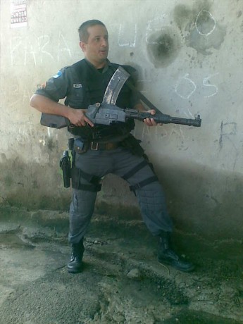 Hace unos días encontré por casualidad en una web extranjera un arma a la venta que hacía muchos años 102