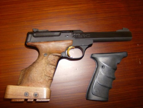 Hola.

Os pido consejo para un amigo que quiere apuntarse a un club de tiro olímpico y que le gustan las 50