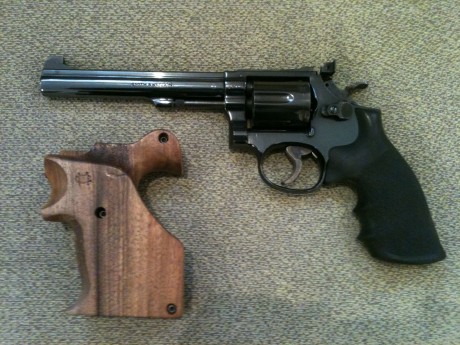 Hola, una duda.
Existe el S&W K-14 en calibre 32 ?
Gracias. 90