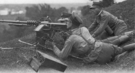 Hace unos días encontré por casualidad en una web extranjera un arma a la venta que hacía muchos años 100