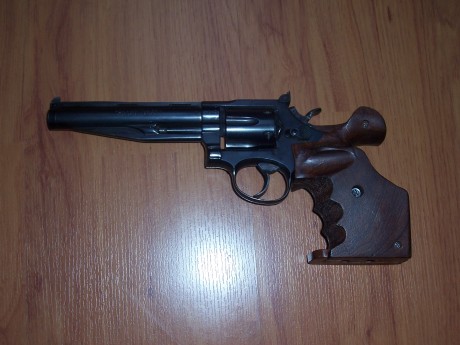 Hola, una duda.
Existe el S&W K-14 en calibre 32 ?
Gracias. 121