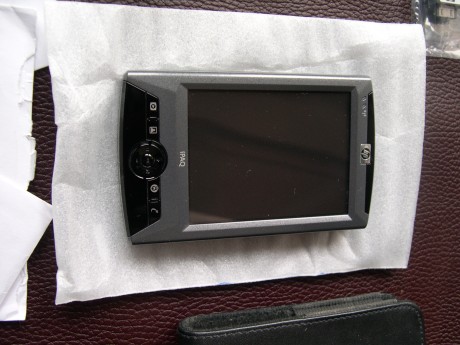 Vendo en 100€, o cambio por material de tiro o cámara reflex, que puedan cuadrarme, IPAQ RX3715, impecable. 01