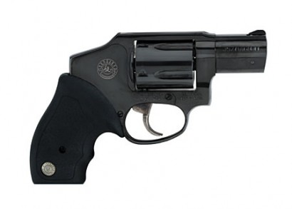 Quiero adquirir un arma corta para mi uso particular, para defensa personal exclusivamente.
¿Qué os parece 60