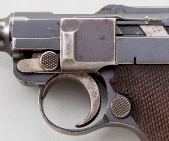Hace unos días encontré por casualidad en una web extranjera un arma a la venta que hacía muchos años 71