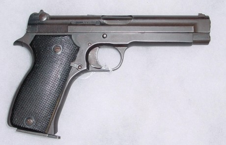 Hace unos días encontré por casualidad en una web extranjera un arma a la venta que hacía muchos años 110