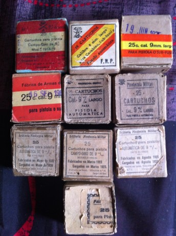 Buscando una caja de municion antigua para completar la Bergmann 1908, encontré ésto. 110