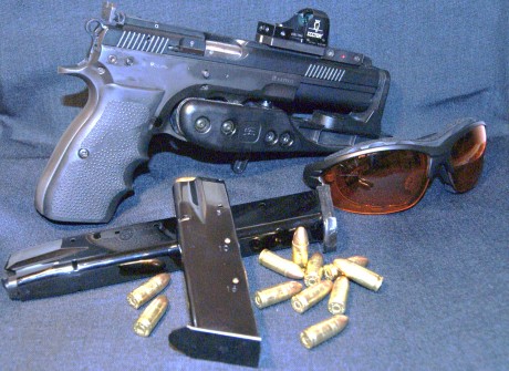 HOLA COMPAÑEROS,HE COMPRADO UNA CZ 75 SPORT II DE 6 PULGADAS,ALGUN CONSEJO SOBRE QUE MUNICION TIRAR. SALUDOS 50