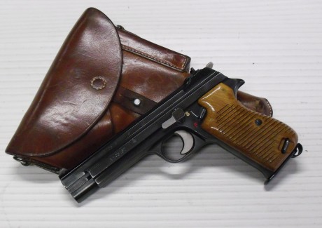 Hace unos días encontré por casualidad en una web extranjera un arma a la venta que hacía muchos años 142