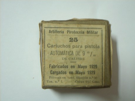 Buscando una caja de municion antigua para completar la Bergmann 1908, encontré ésto. 150