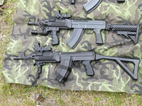 Saludos
Recientemente en algunas armerias de este pais se puede adquirir este modelo el Semopal Vz 58 91