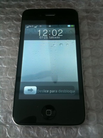 Vendo una réplica de alta calidad del iPhone 4.

Es libre de fábrica, válida para cualquier compañía.

Tiene 00