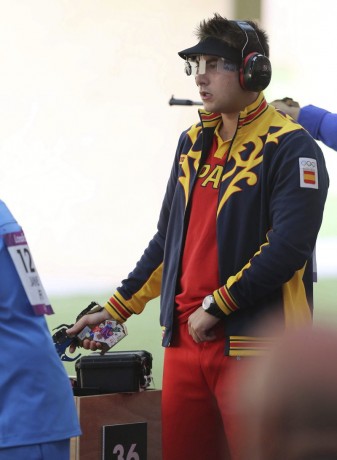 ALEKSANDR MELENTIEV 
Moscú 20 de Julio de 1.980. XXII Juegos Olímpicos de Verano.
Campeón olímpico y récord 140
