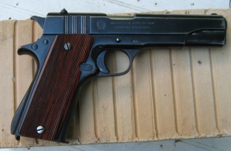 Hace unos días encontré por casualidad en una web extranjera un arma a la venta que hacía muchos años 172