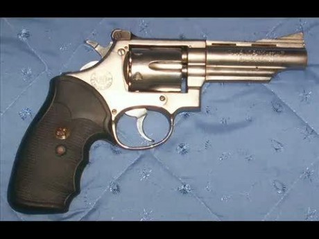 Hola,he abierto este hilo para que todos aquellos que tengais armas Españolas,podais lucirlas aqui con 71