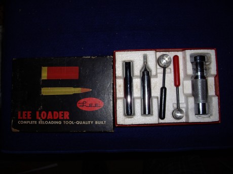 Muy buenas

Quisiera en un futuro no muy lejano recargar mis cartuchos del 12. Lo quiero hacer manualmente, 00