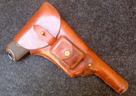 Hace unos días encontré por casualidad en una web extranjera un arma a la venta que hacía muchos años 152