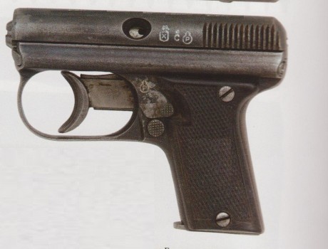 Hace unos días encontré por casualidad en una web extranjera un arma a la venta que hacía muchos años 60