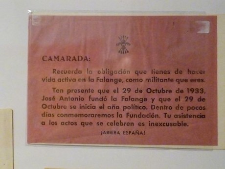  Buen corto !! pero hay una gran pega!! esos uniformes ni siquiera son españoles y esas escopetas de caza 81