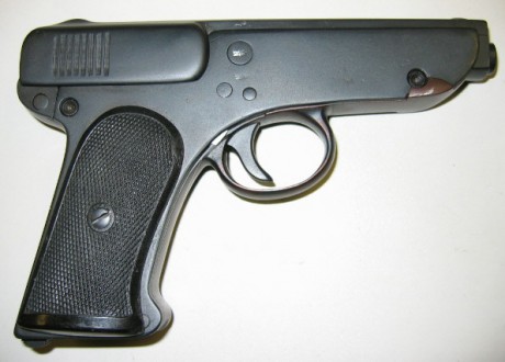 Hace unos días encontré por casualidad en una web extranjera un arma a la venta que hacía muchos años 50