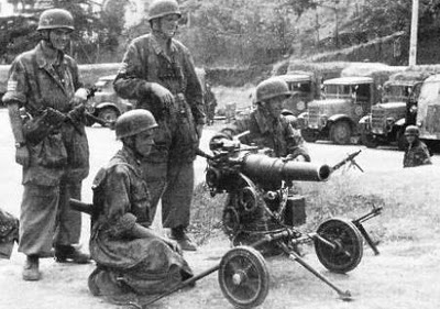 Hace unos días encontré por casualidad en una web extranjera un arma a la venta que hacía muchos años 60