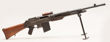 Hace unos días encontré por casualidad en una web extranjera un arma a la venta que hacía muchos años 10