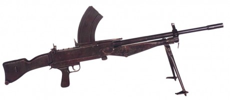Hace unos días encontré por casualidad en una web extranjera un arma a la venta que hacía muchos años 40