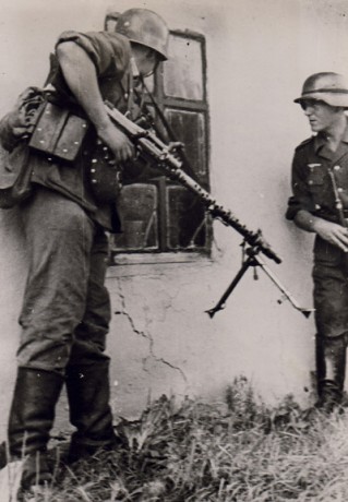 Hace unos días encontré por casualidad en una web extranjera un arma a la venta que hacía muchos años 42